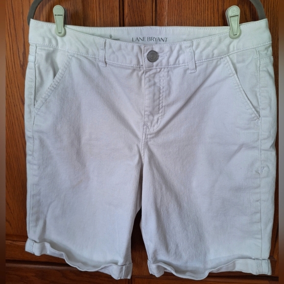 Lane Bryant Rolled Cuff Bermuda Shorts Size-16 - Picture 1 of 9